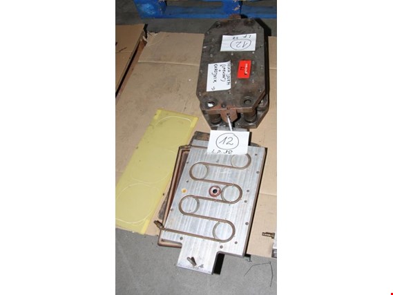 Matrijs voor ILLIG R-45 dieptrekmachine, 2 grote trays gebruikt kopen (Auction Premium) | NetBid industriële Veilingen